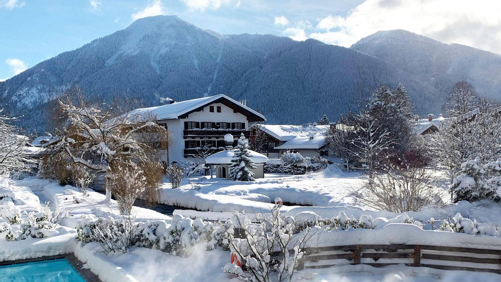 Spa & Resort Bachmair Weissach, Luxury Family Resort Rottach-Egern Exterior photo